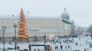 Деревянные горки, костяные коньки, клюшки. История зимних забав на берегах Невы