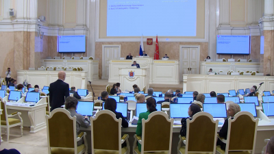В Петербурге депутаты обсудили включение лекарств от гепатита в ОМС