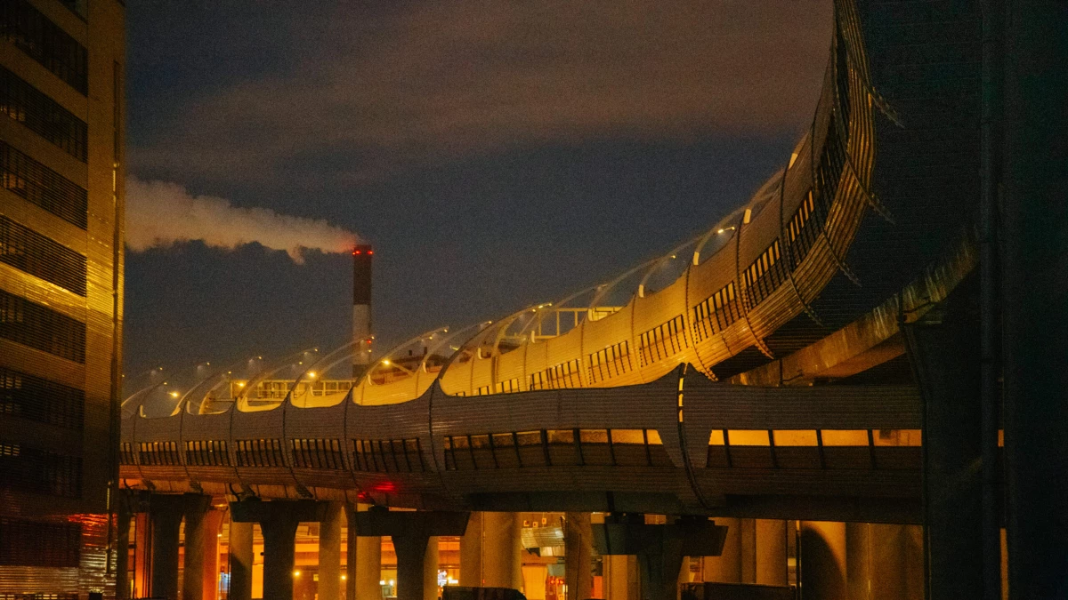 Движение по центральному участку ЗСД ограничат в ночь на 6 мая - tvspb.ru