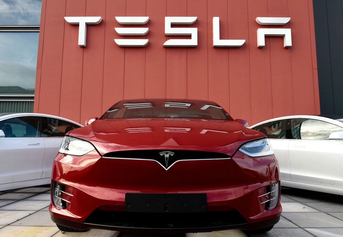 Tesla отзовет в Китае 1,6 млн автомобилей - tvspb.ru