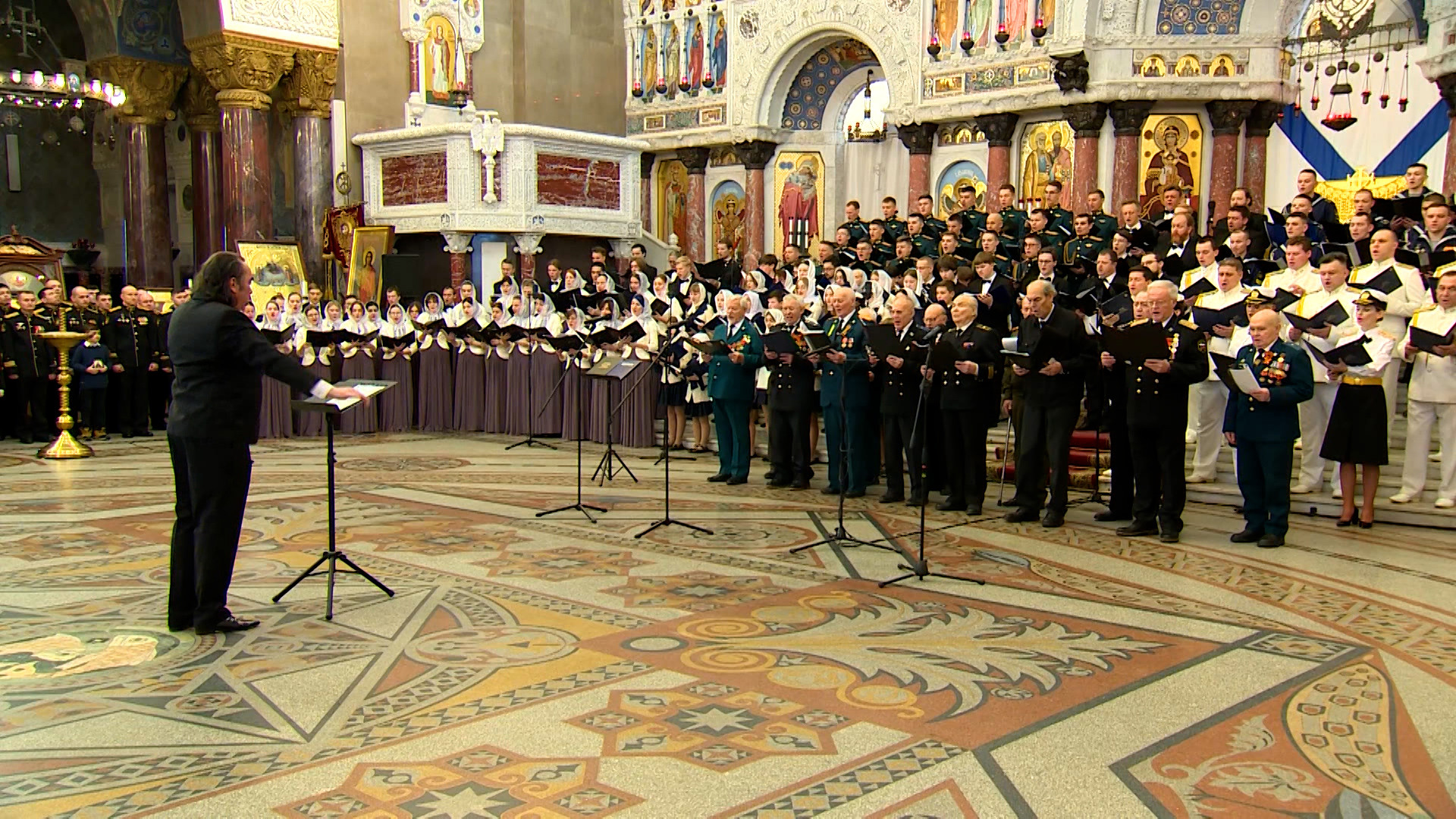 В Кронштадте прошел Хоровой собор, посвященный 80-летию освобождения  Ленинграда от фашистской блокады | Телеканал Санкт-Петербург