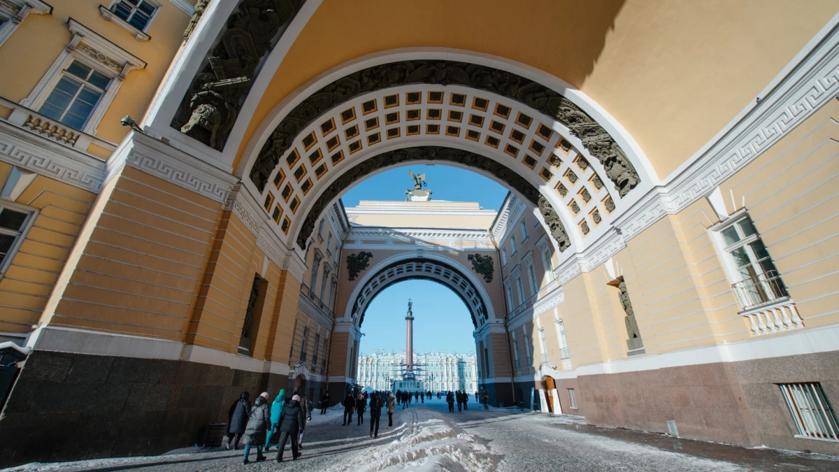 Александр Беглов: Туристический вклад в экономику Петербурга достиг 843,1 млрд рублей — рост на 15% - tvspb.ru