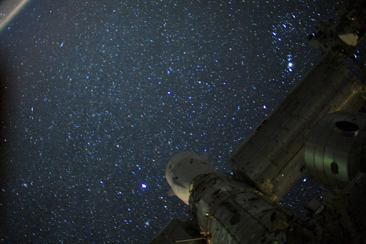 Лётчик-космонавт показал, как выглядят звёзды с борта МКС - tvspb.ru