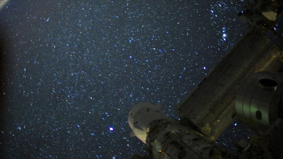 Лётчик-космонавт показал, как выглядят звёзды с борта МКС