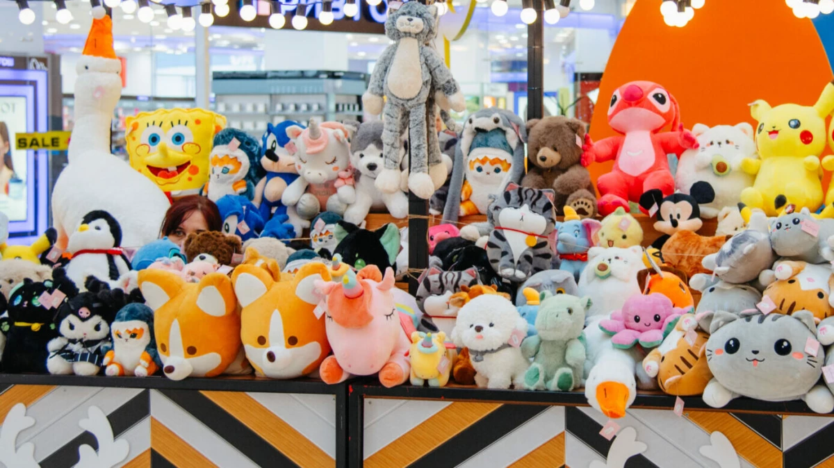 В Нижегородской области пьяный безработный взломал автомат с игрушками и раздал их прохожим - tvspb.ru