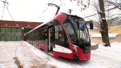 В 2023 году отремонтированы 25 километров трамвайных путей Петербурга