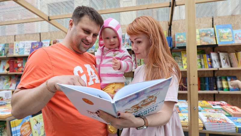 Более 1600 отцов Петербурга и Ленобласти находятся в декретном отпуске - tvspb.ru