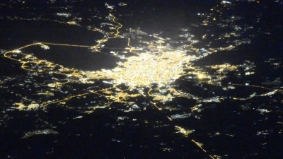 Как Санкт-Петербург выглядит ночью из космоса