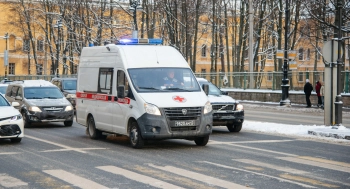Автомобиль сбил ребенка в Красносельском районе