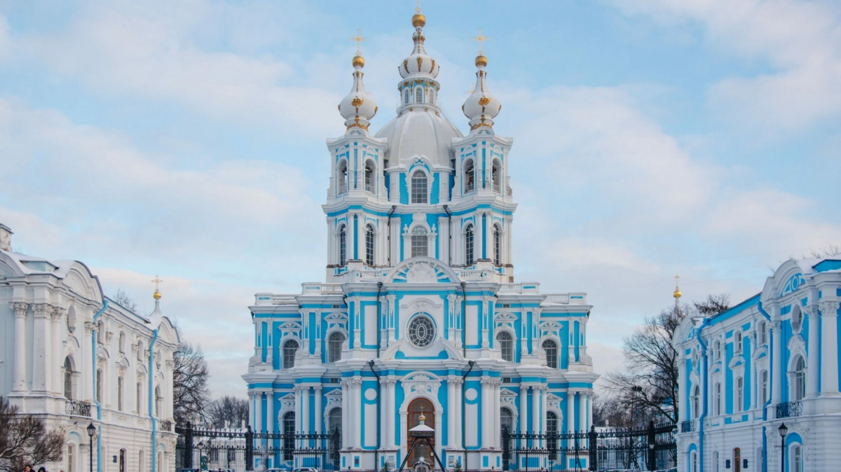 На реставрацию части Смольного монастыря выделили 111,3 млн рублей - tvspb.ru