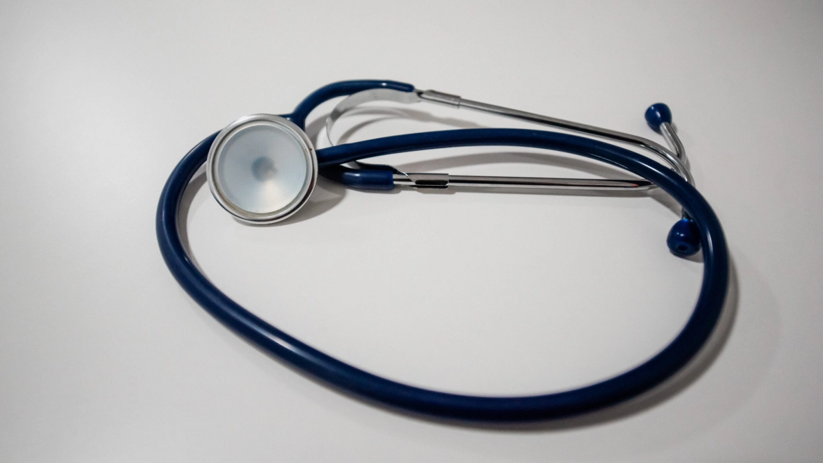 В России проработают дополнительные меры поддержки молодых медработников и педагогов - tvspb.ru