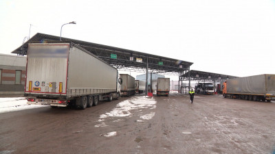 Насосы, вентиляторы и одежда: в России расширили список продукции для параллельного импорта