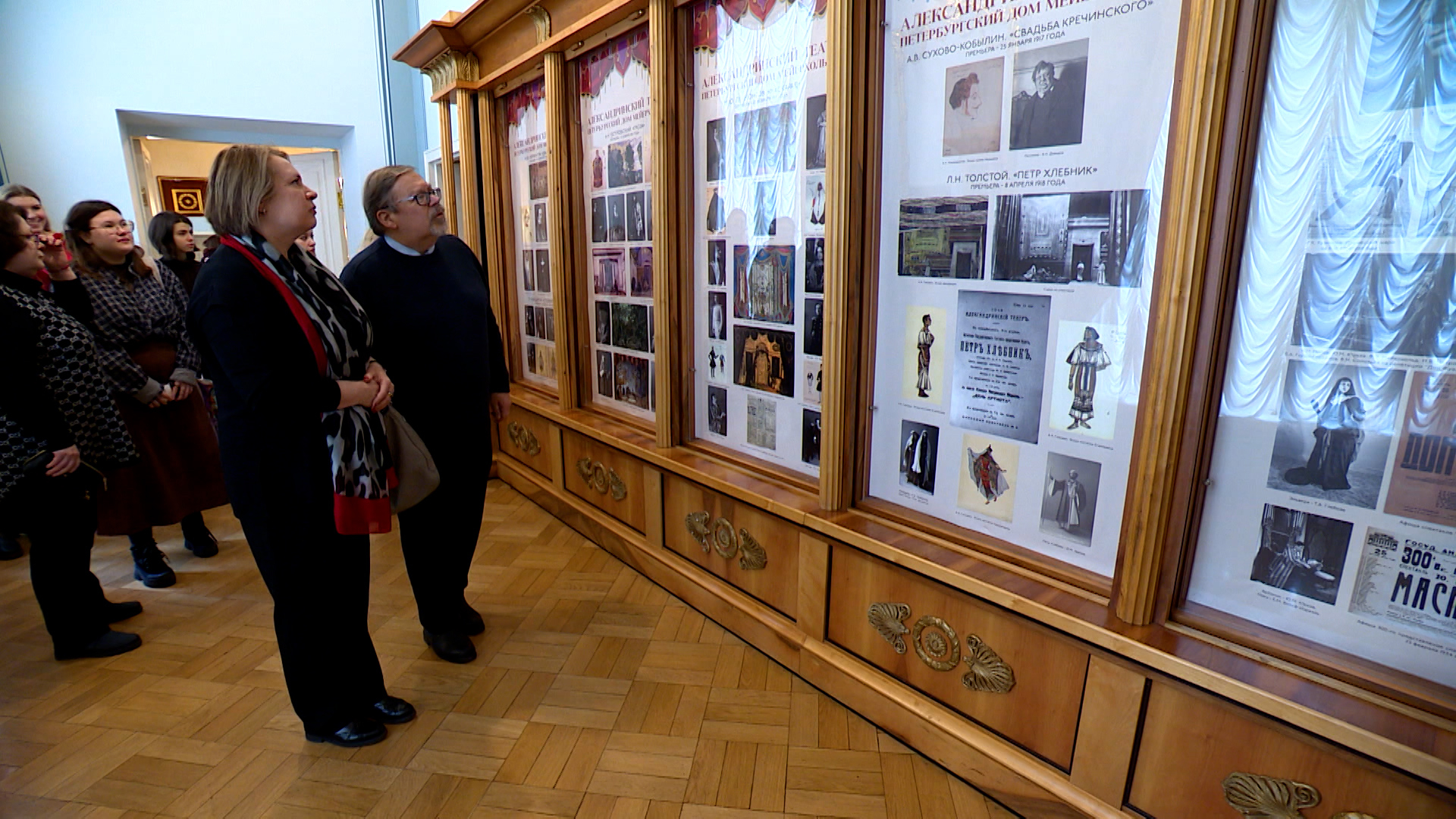 Петербургский дом Мейерхольда: в Александринском театре открыли выставку к  150-летию великого режиссёра | Телеканал Санкт-Петербург