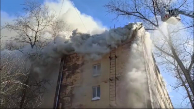 В Москве потушили 6-этажный дом