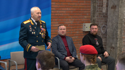 В петербургском избирательном штабе Владимира Путина поговорили о героизме