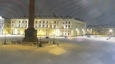 Москвич на Land Cruiser получил 5 суток за наматывание кругов на Дворцовой площади