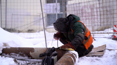 На 11-й линии Васильевского острова начался ремонт теплосетей