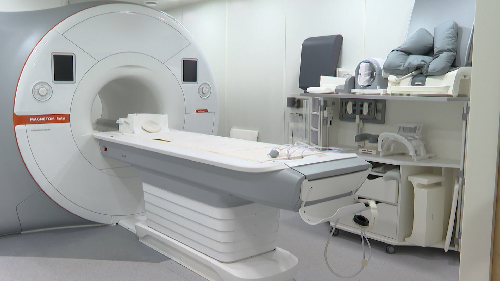 Протонная лучевая терапия. Песочный санкт-петербург онкоцентр. Г. Мибс протонная терапия санкт-петербург. Лечение онкологии в санкт петербурге.