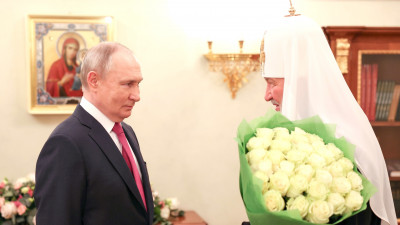 Владимир Путин поздравил Патриарха Московского и всея Руси с пятнадцатой годовщиной интронизации