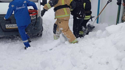 В Башкирии рабочий оказался заживо погребен под снегом