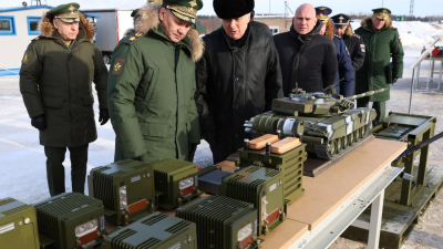 Министр обороны РФ Сергей Шойгу проверил выполнение ГОЗ по производству ракетных комплексов