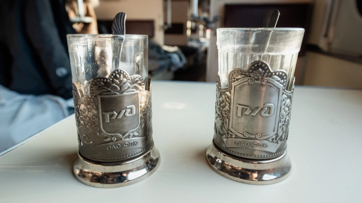 РЖД решили наказывать пассажиров за распитие спиртного в поездах - tvspb.ru