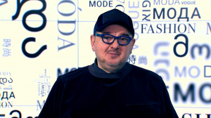 Какие модели объёмной одежды сейчас в моде и почему оверсайз актуален который сезон?