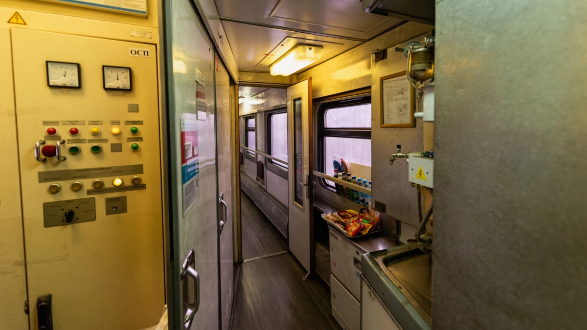 Из-за падения БПЛА в Воронежской области в пути задерживается 71 поезд - tvspb.ru