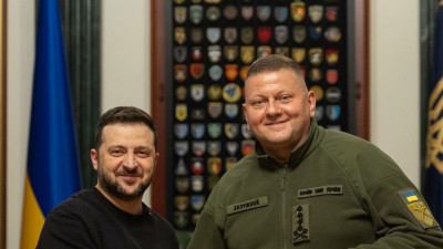 Зеленский и Залужный обсудили возможный состав обновлённого руководства ВСУ: о смене главкома Киев не сообщает