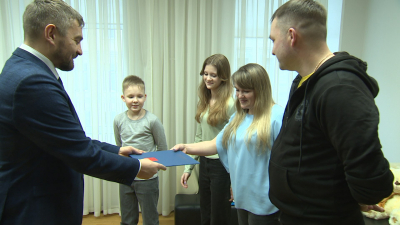 Петербургская семья Брусничиных стала тысячным обладателем сертификата на приобретение жилья 
