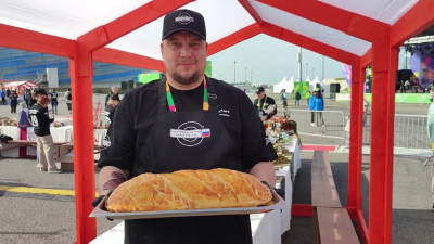 На Всемирном фестивале молодежи в «Сириусе» представили петербургскую кулебяку