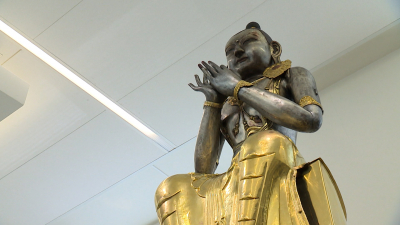 В Эрмитаже отреставрировали и освятили статую Будды XIX века
