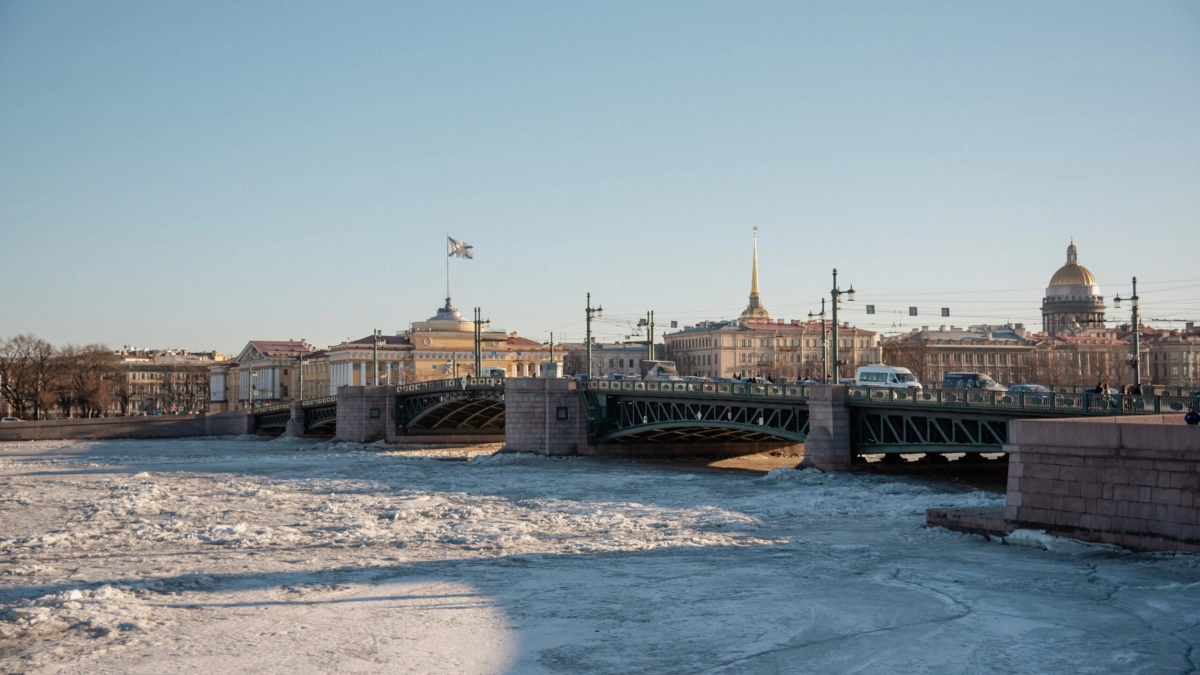 Дворцовый мост закроют для движения 23 февраля - tvspb.ru