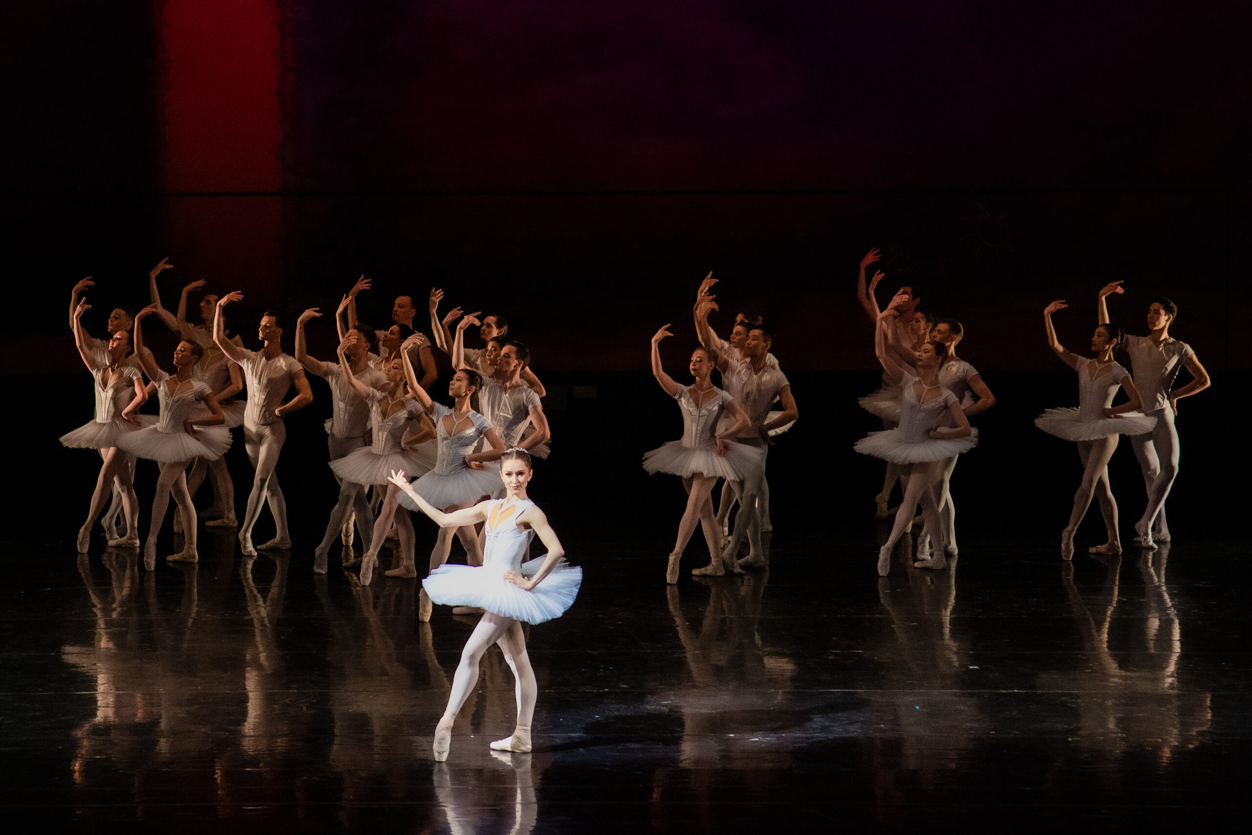 В апреле на Основной сцене Александринского театра пройдет фестиваль балета  Dance Open | Телеканал Санкт-Петербург