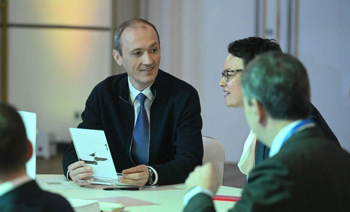 Правительство работает над увеличением скорости реакции на запросы граждан - tvspb.ru