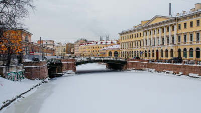 Зима не отступает: Петербург ждет похолодание и снегопад