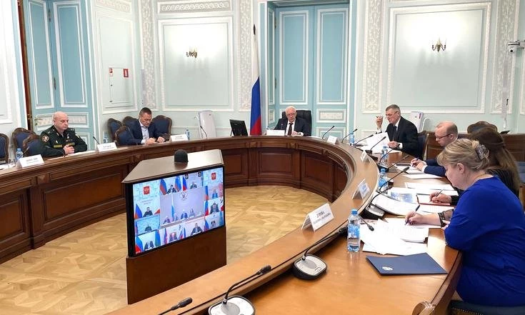 Проведение Года семьи в регионах Северо-Запада России обсудили на заседании совета при полномочном представителе - tvspb.ru