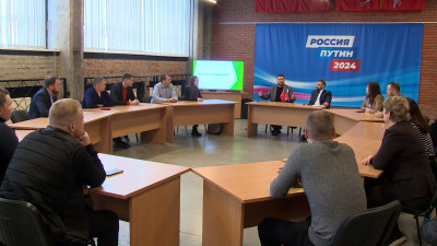 Бизнес в условиях санкций обсудили в петербургском штабе Владимира Путина