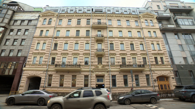 В Петербурге арестовали вора-рекордсмена, который вынес из банка более миллиарда рублей