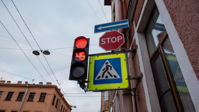 На Невском и Лиговском проспектах на два дня отключат светофоры