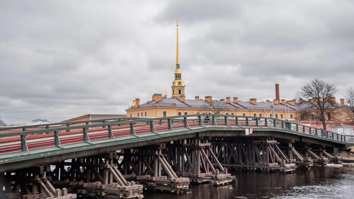 Кронверкский мост у Петропавловской крепости планируют отремонтировать к декабрю - tvspb.ru