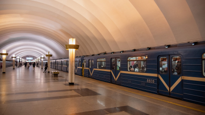 В петербургском метро введут оплату по биометрии