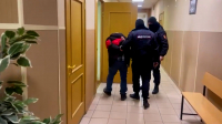В Петербурге арестовали отца-садиста, державшего дочь на цепи