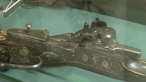 Оружейные диковины в Артиллерийском музее: от роскошных старинных сабель до шпионских пистолетов-портсигаров