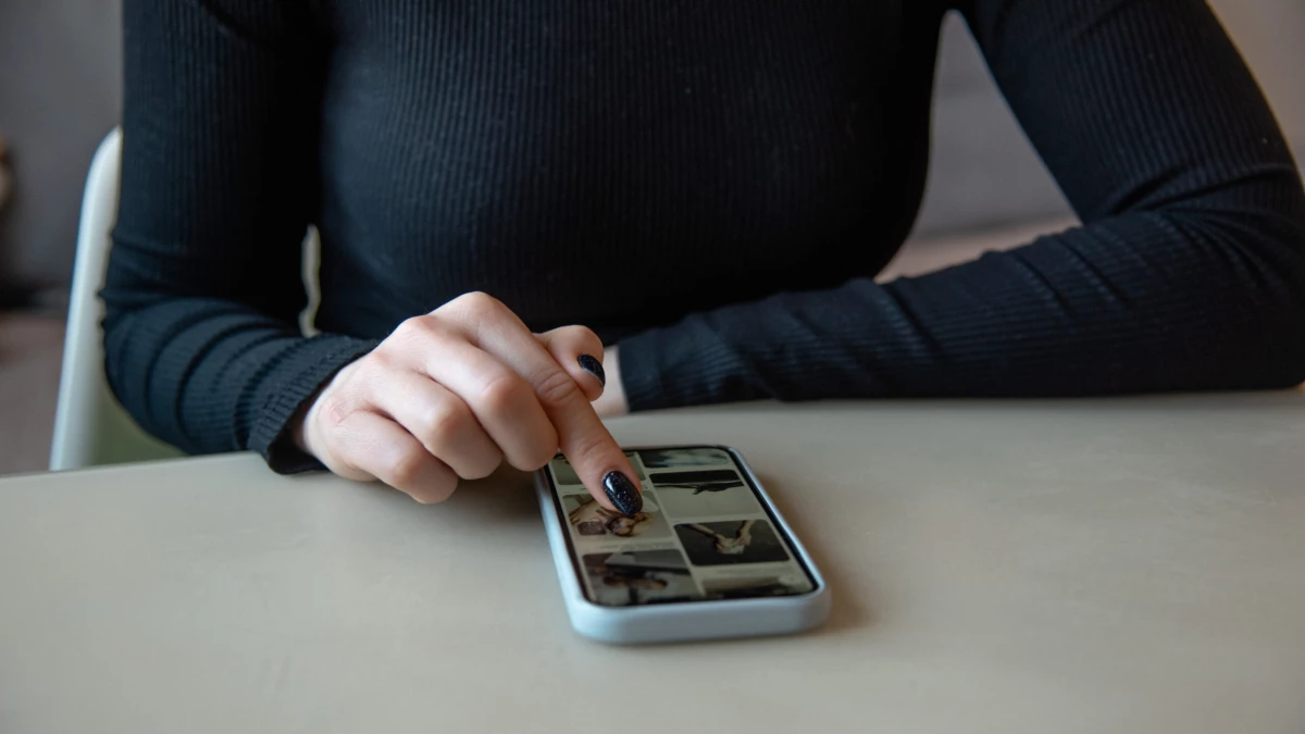 Минцифры предложило ввести специальные SIM-карты для детей до 14 лет для повышения их кибербезопасности - tvspb.ru