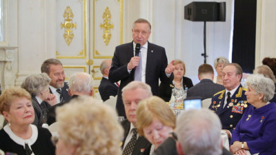 Александр Беглов провёл встречу с активом общественных организаций ветеранов и блокадников