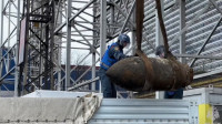 Спасатели из Петербурга помогли обезвредить фугасную авиабомбу в торговом порту Мурманска