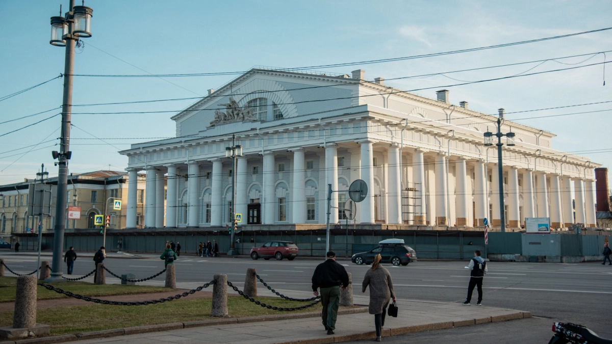 Реставрацию здания Биржи передали министерству культуры от Эрмитажа |  Телеканал Санкт-Петербург