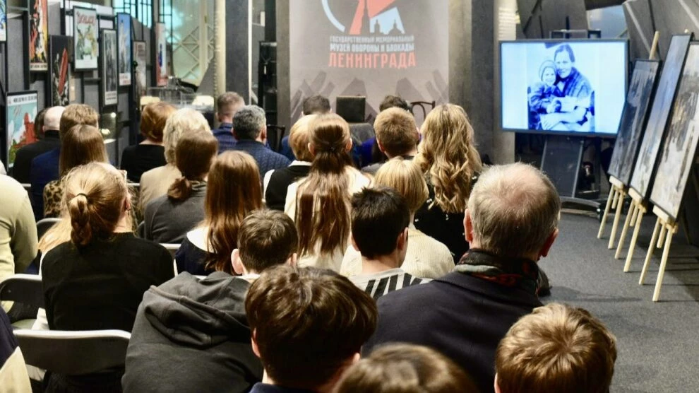 В Музее обороны и блокады Ленинграда открыли выставку об эвакуации детей в Кировскую область в годы войны - tvspb.ru