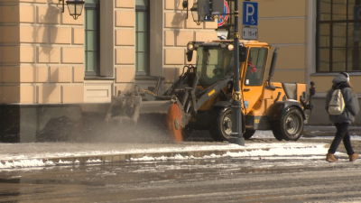 Последствия «Патриции»: дороги Петербурга очищает около 700 машин
